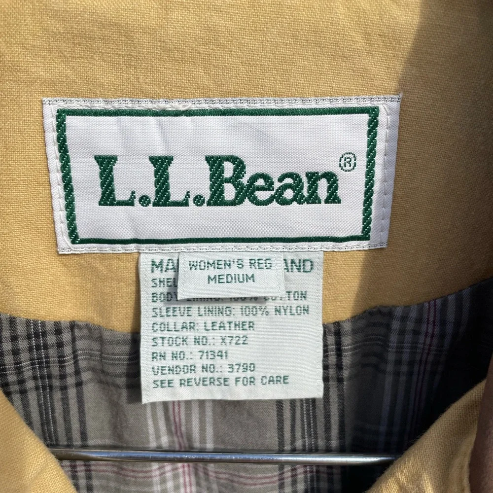 Vintage 90’s L.L. Bean Women’s Chore Coat with leather trim - Picture 5 of 5